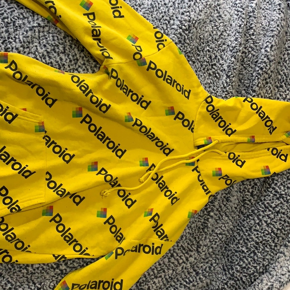 it’s a hello pop shirt